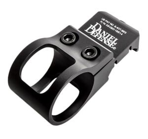 Daniel Defense 0302016514 Offset Flashlight Mount with 1″ Diameter Aluminum Black Hard Coat Anodized Daniel Defense 0302016514 Offset Flashlight Mount with 1″ Diameter Aluminum Black Hard Coat Anodized